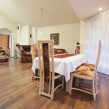 Semesterpark Relaks Pod Gora Zar