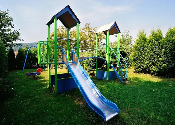 Relaks Pod Gora Zar פארק נופש מידז'יברודז'י ז'יוויקי