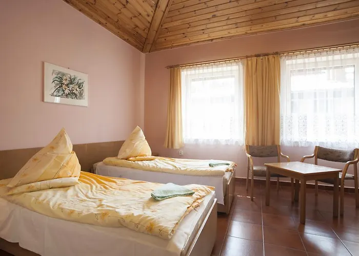 Relaks Pod Gora Zar פארק נופש *