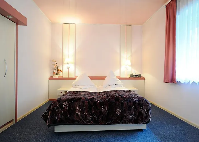 Relaks Pod Gora Zar פארק נופש מידז'יברודז'י ז'יוויקי